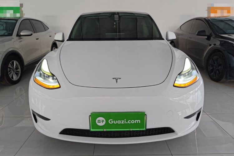 Used Tesla Model Y 2021 Long-Range All-Wheel-Drive Version Front