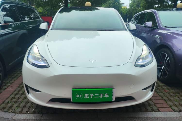 Used Tesla Model Y 2021 Long-Range All-Wheel-Drive Version 3D7 Front