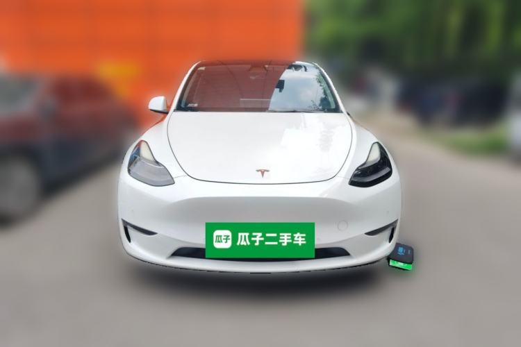 Used Tesla Model Y 2021 Long-Range All-Wheel-Drive Version Front