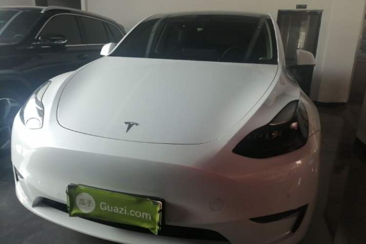 Used Tesla Model Y 2021 Long-Range All-Wheel-Drive Version 3D7 Front