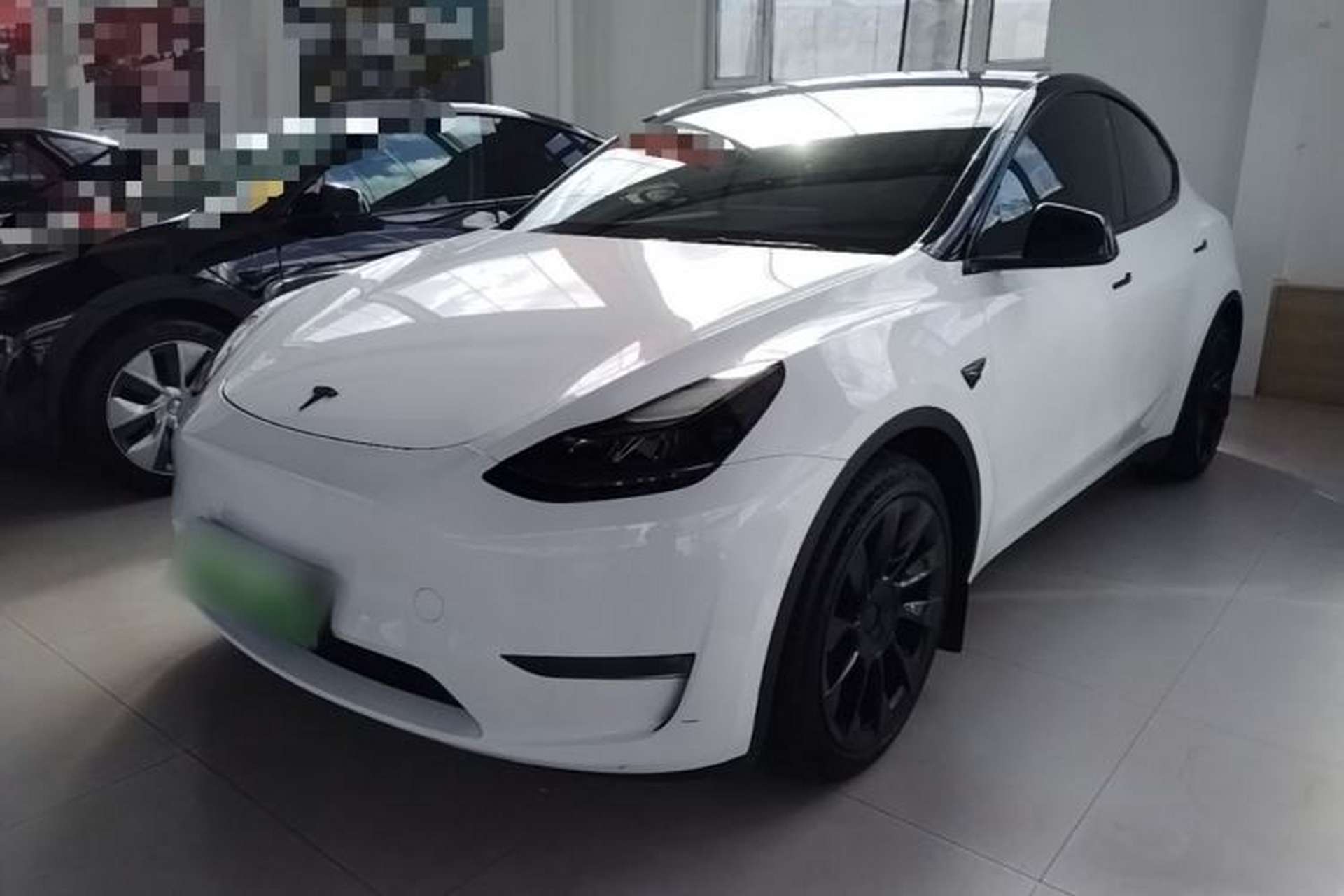Used Tesla Model Y 2021 Standard Range Rear-Wheel Drive Version Front Left 45 Deg