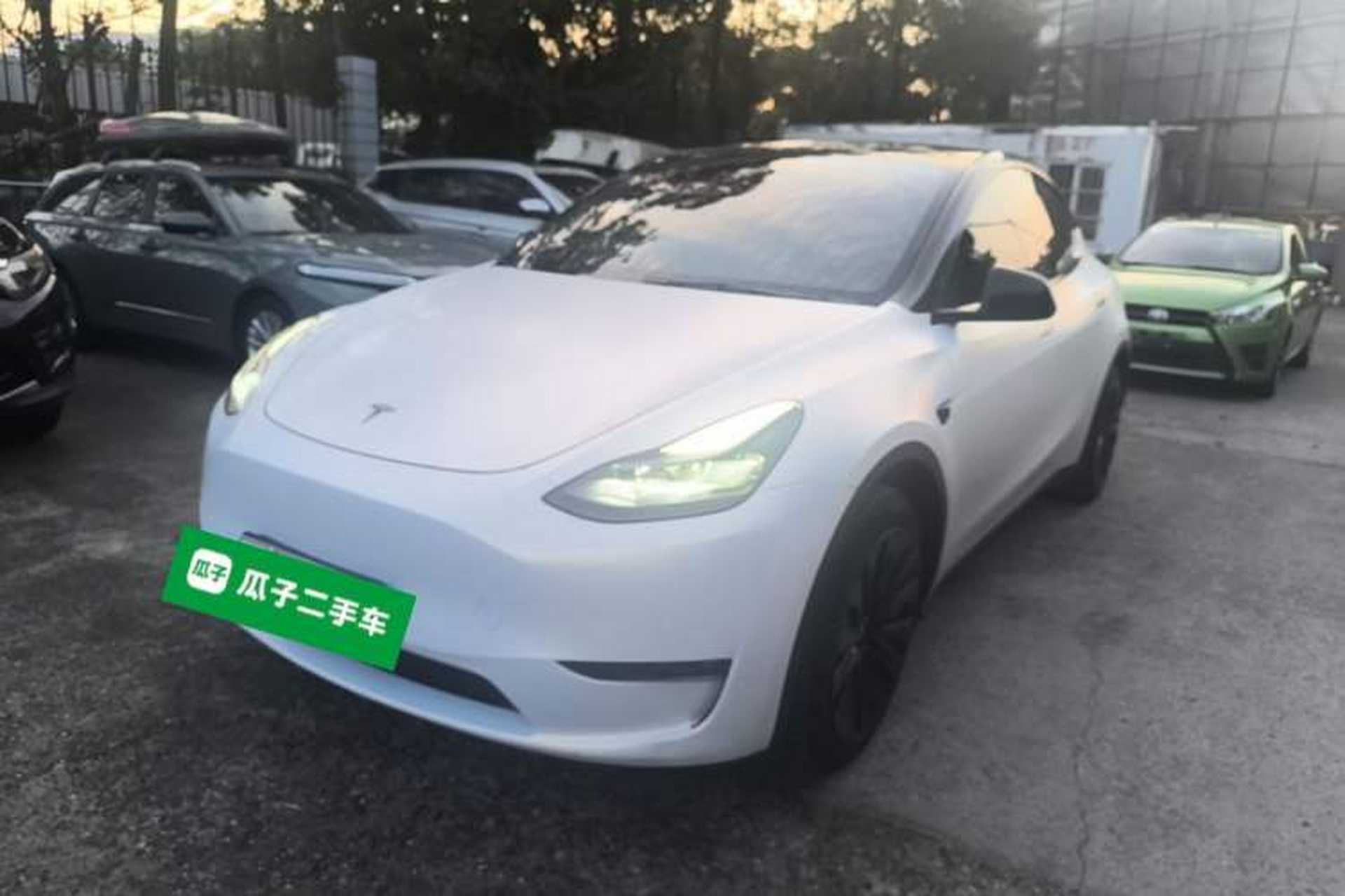 Used Tesla Model Y 2021 Standard Range Rear-Wheel Drive Version Front Left 45 Deg