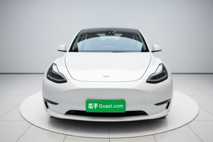 Used Tesla Model Y 2021 Long-Range All-Wheel-Drive Version Front