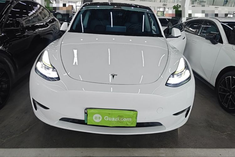 Used Tesla Model Y 2021 Long-Range All-Wheel-Drive Version Front