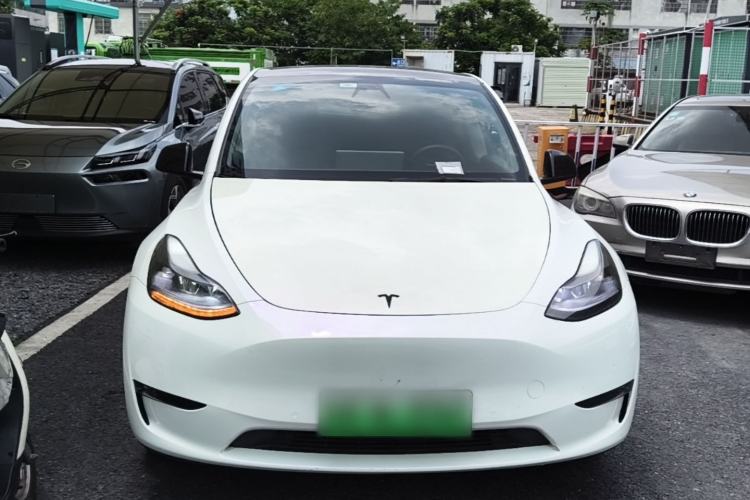 Used Tesla Model Y 2021 Long-Range All-Wheel-Drive Version 3D7 Front