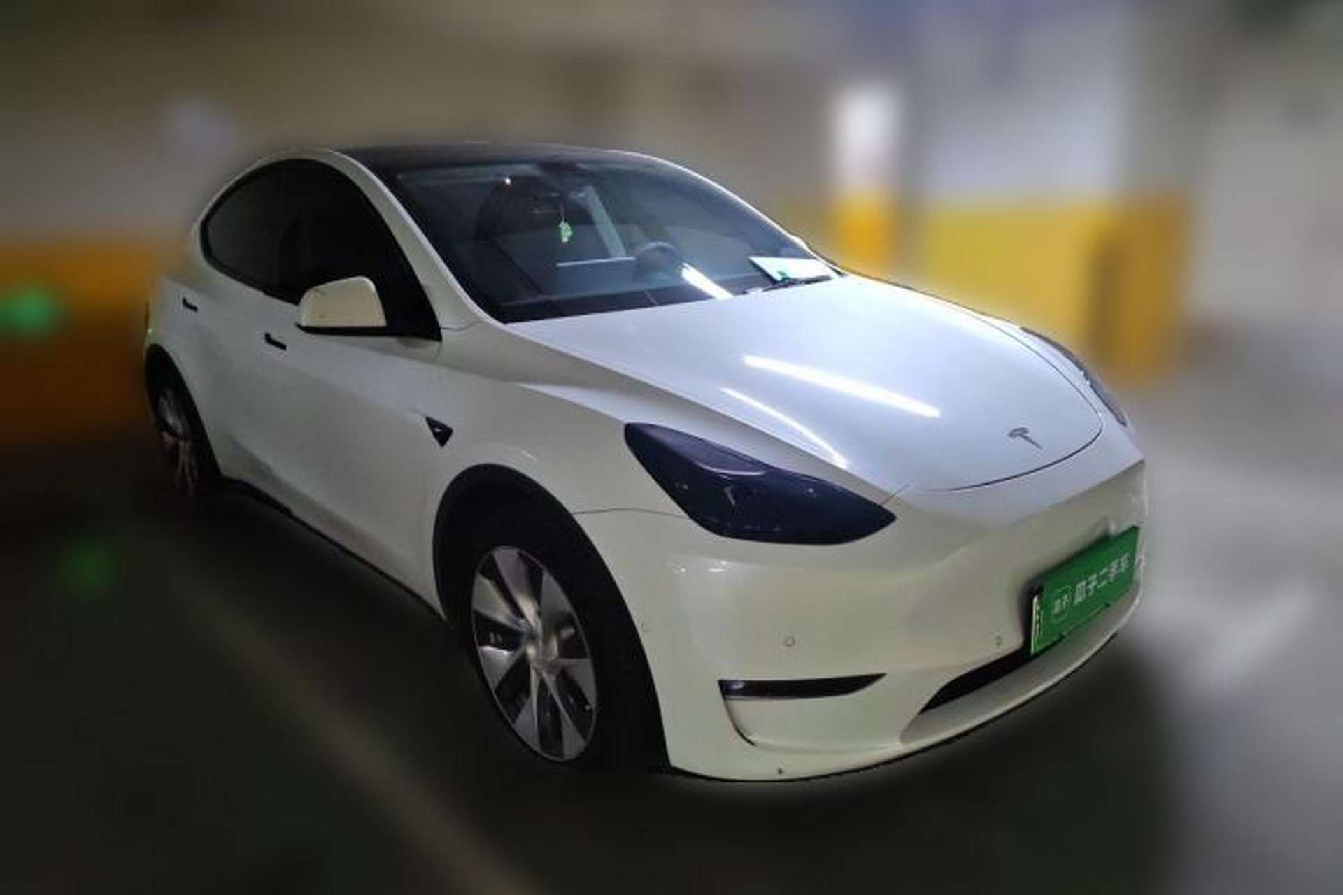 Used Tesla Model Y 2021 Long-Range All-Wheel-Drive Version Front Right 45 Deg