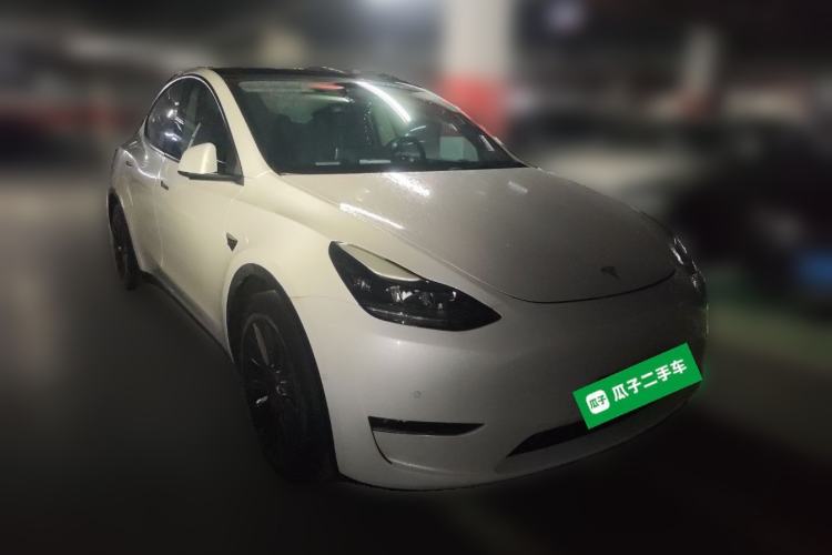 Used Tesla Model Y 2021 Standard Range Rear-Wheel Drive Version Front Right 45 Deg