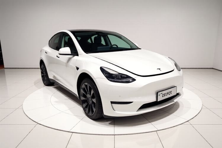 Used Tesla Model Y 2021 Revised Version 2 Long-Range All-Wheel-Drive Edition Front Right 45 Deg