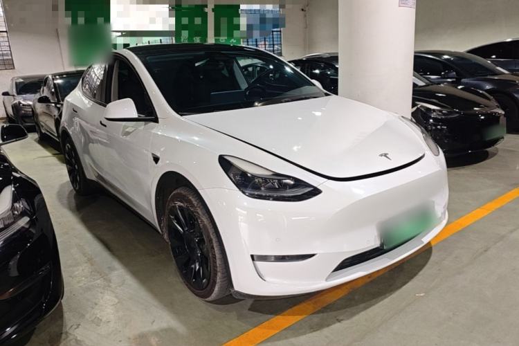 Used Tesla Model Y 2021 Revised Version 2 Long-Range All-Wheel-Drive Edition Front Right 45 Deg