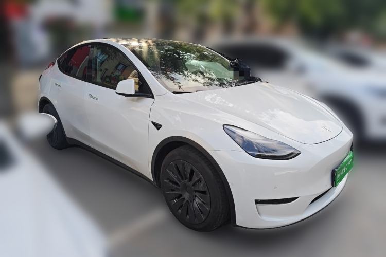 Used Tesla Model Y 2021 Standard Range Rear-Wheel Drive Version Front Right 45 Deg
