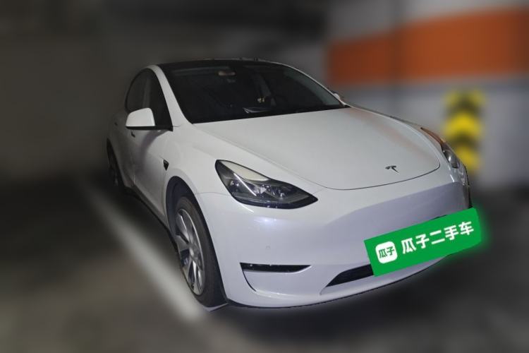 Used Tesla Model Y 2021 Standard Range Rear-Wheel Drive Version Front Right 45 Deg