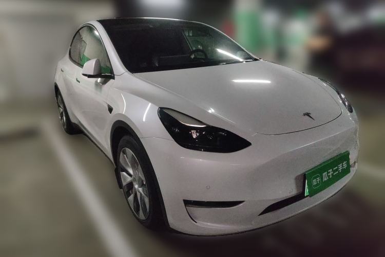 Used Tesla Model Y 2021 Standard Range Rear-Wheel Drive Version Front Right 45 Deg