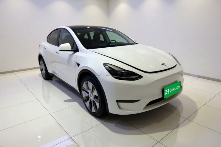Used Tesla Model Y 2021 Standard Range Rear-Wheel Drive Version Front Right 45 Deg