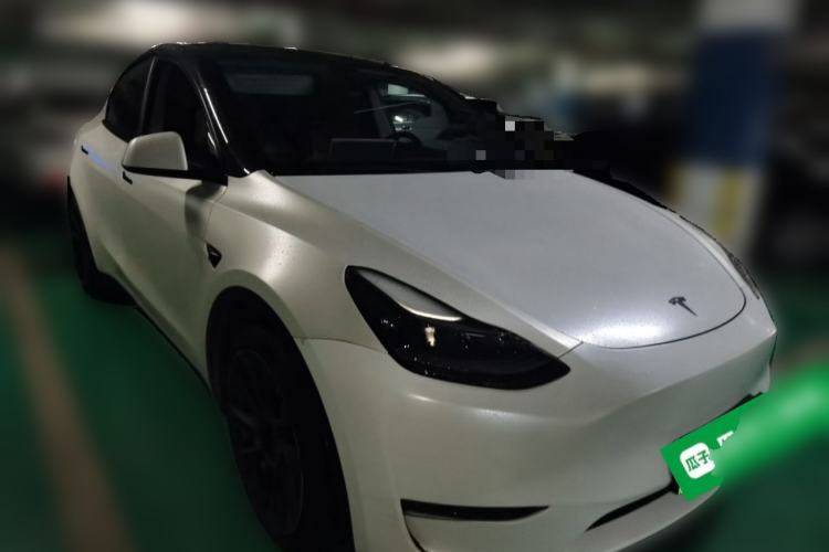Used Tesla Model Y 2021 Standard Range Rear-Wheel Drive Version Front Right 45 Deg