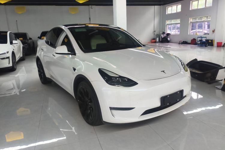 Used Tesla Model Y 2021 Long-Range All-Wheel-Drive Version 3D7 Front Right 45 Deg