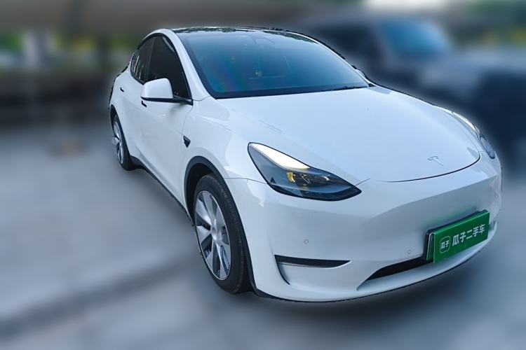 Used Tesla Model Y 2021 Standard Range Rear-Wheel Drive Version Front Right 45 Deg
