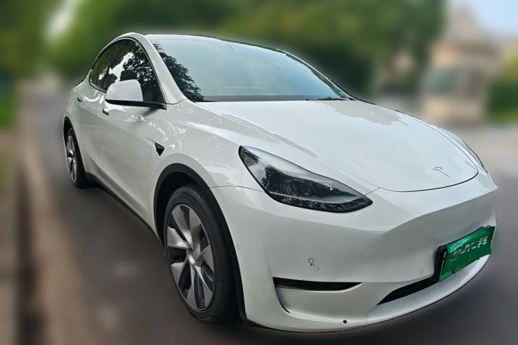 Used Tesla Model Y 2021 Standard Range Rear-Wheel Drive Version Front Right 45 Deg