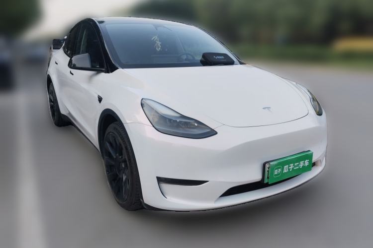 Used Tesla Model Y 2021 Long-Range All-Wheel-Drive Version 3D7 Front Right 45 Deg