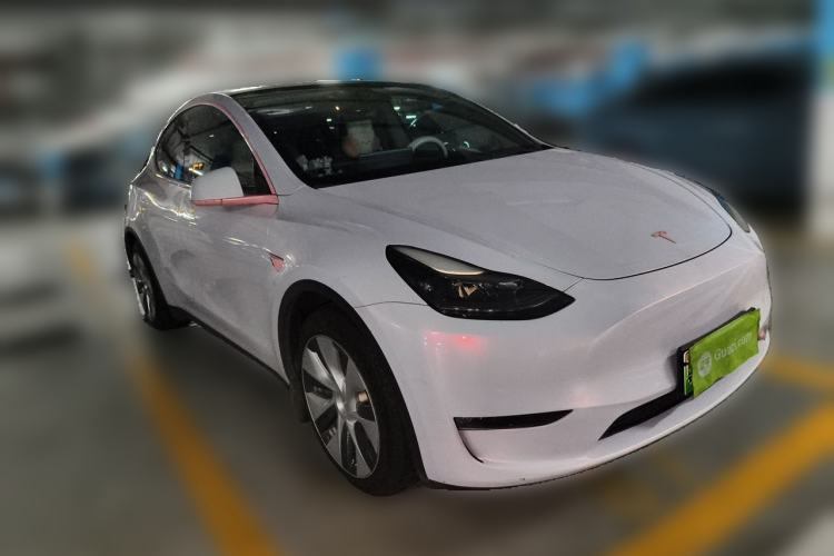 Used Tesla Model Y 2021 Standard Range Rear-Wheel Drive Version Front Right 45 Deg