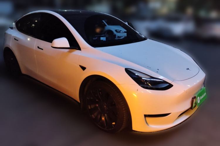 Used Tesla Model Y 2021 Performance High-Performance All-Wheel-Drive Version Front Right 45 Deg