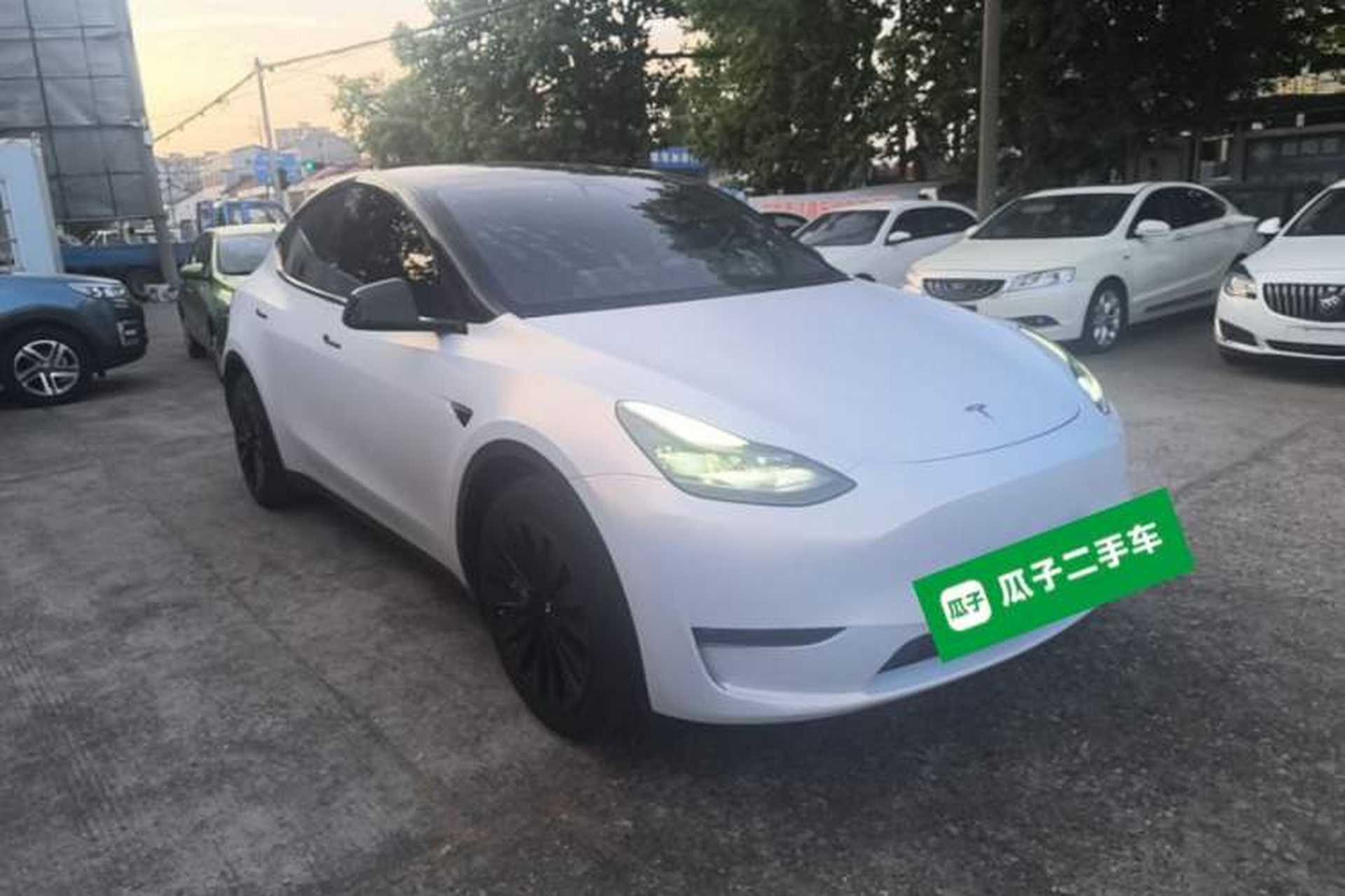 Used Tesla Model Y 2021 Standard Range Rear-Wheel Drive Version Front Right 45 Deg