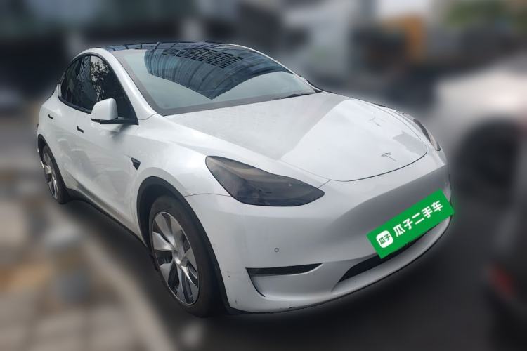 Used Tesla Model Y 2021 Long-Range All-Wheel-Drive Version 3D7 Front Right 45 Deg