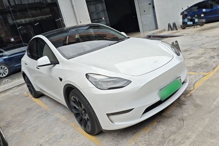Used Tesla Model Y 2021 Long-Range All-Wheel-Drive Version 3D7 Front Right 45 Deg