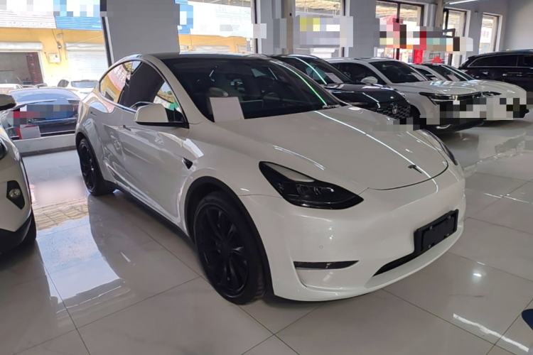 Used Tesla Model Y 2021 Long-Range All-Wheel-Drive Version 3D7 Front Right 45 Deg