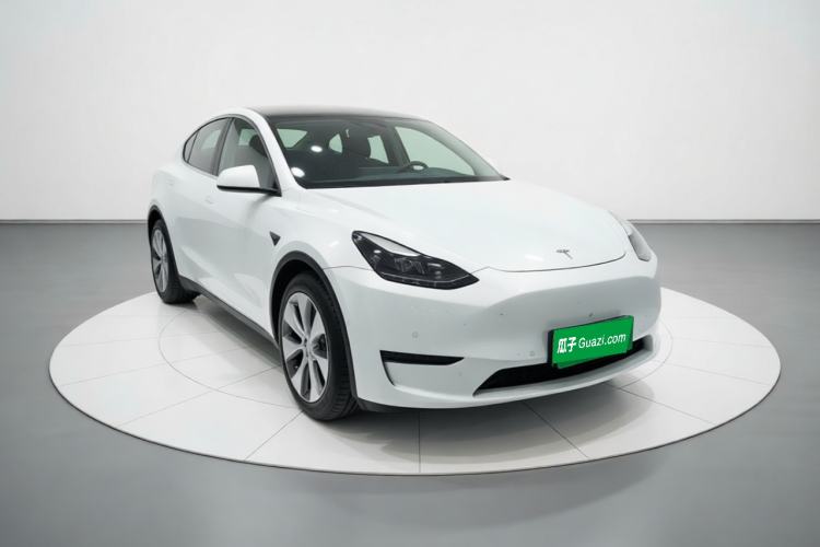 Used Tesla Model Y 2021 Standard Range Rear-Wheel Drive Version Front Right 45 Deg