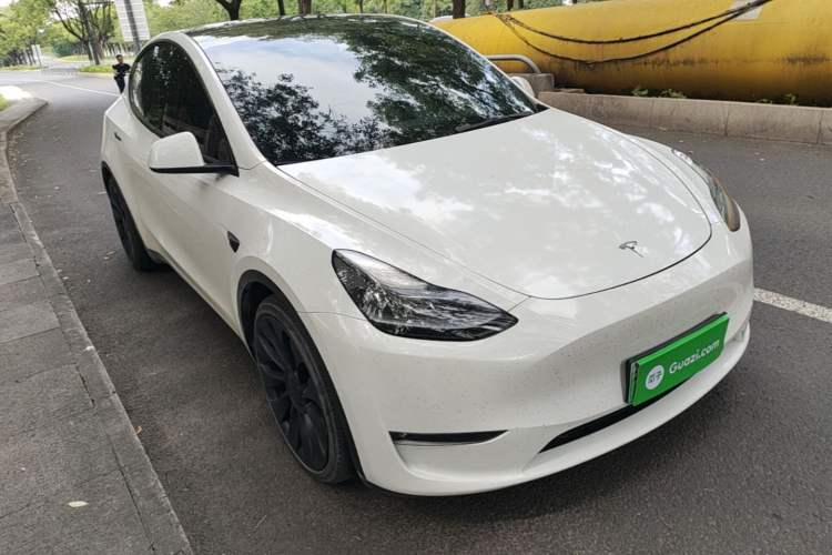 Used Tesla Model Y 2021 Performance High-Performance All-Wheel-Drive Version Front Right 45 Deg