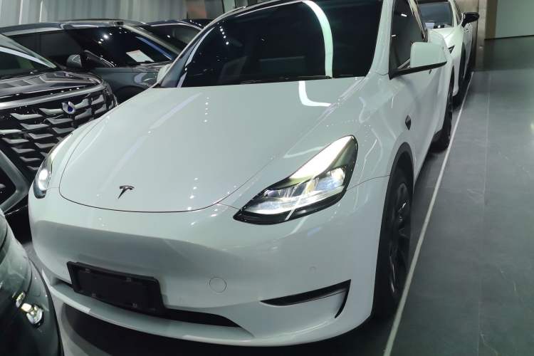 Used Tesla Model Y 2021 Revised Version 2 Long-Range All-Wheel-Drive Edition Front
