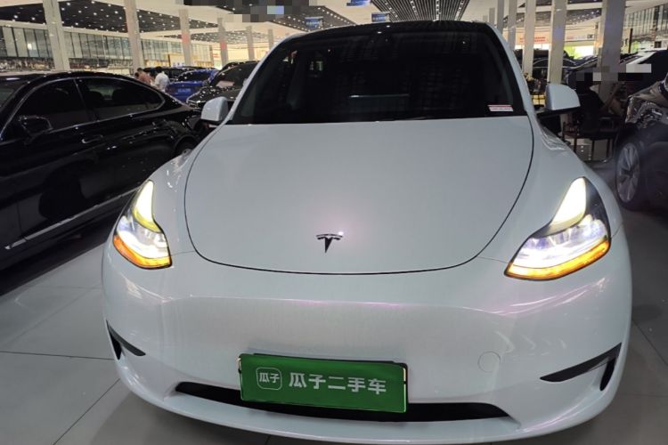 Used Tesla Model Y 2021 Long-Range All-Wheel-Drive Version 3D7 Front