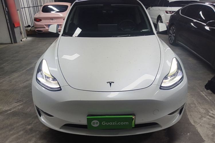 Used Tesla Model Y 2021 Long-Range All-Wheel-Drive Version Front