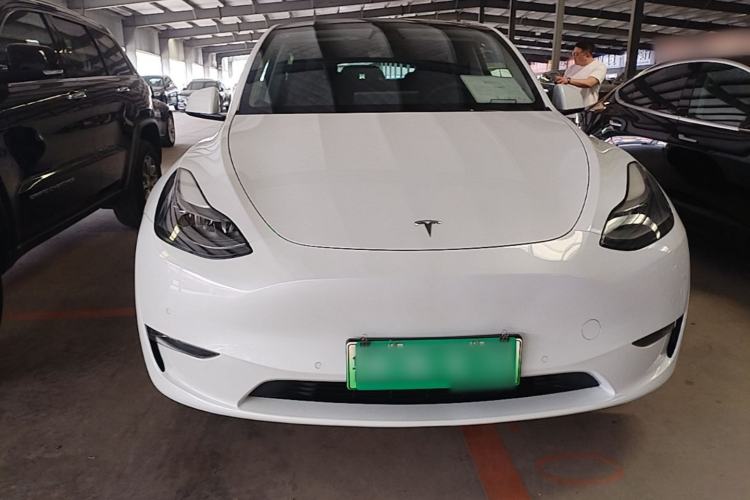 Used Tesla Model Y 2021 Long-Range All-Wheel-Drive Version 3D7 Front