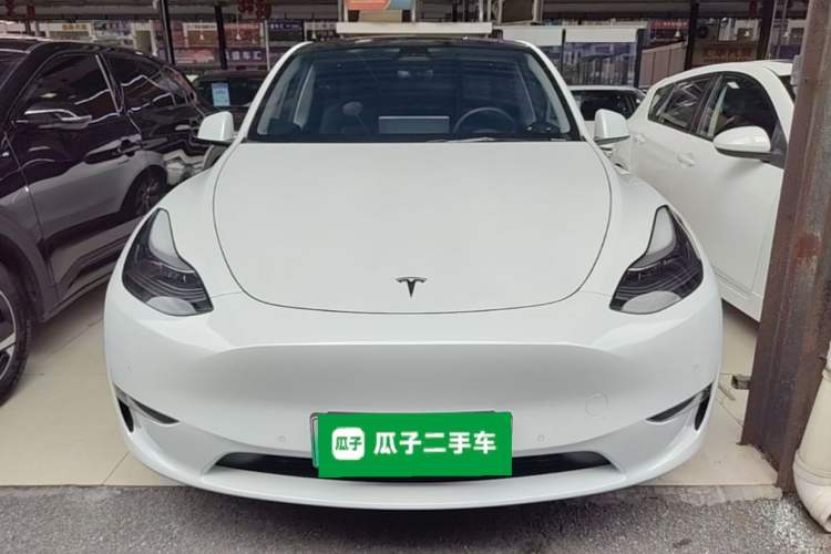 Used Tesla Model Y 2021 Standard Range Rear-Wheel Drive Version Front