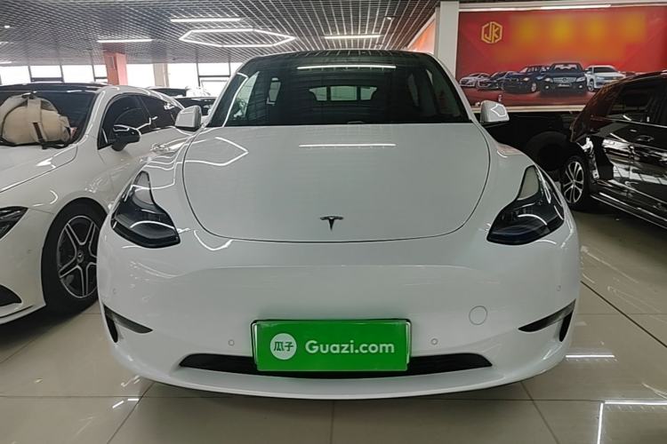 Used Tesla Model Y 2021 Long-Range All-Wheel-Drive Version Front