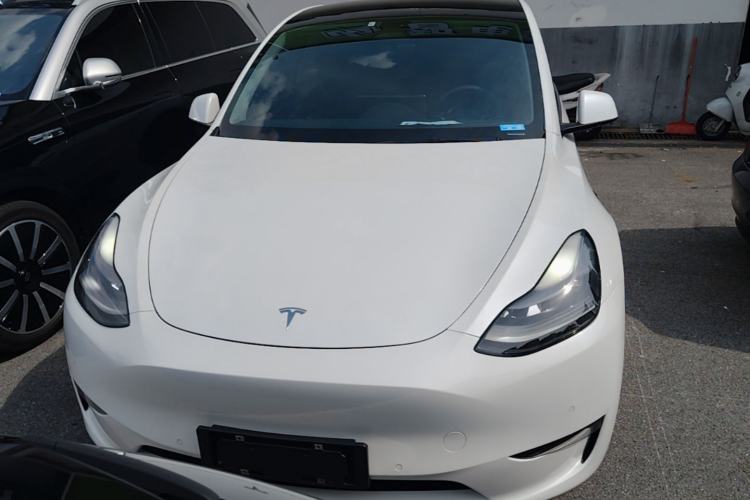 Used Tesla Model Y 2021 Long-Range All-Wheel-Drive Version 3D7 Front