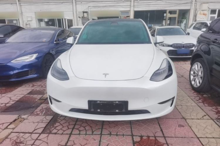 Used Tesla Model Y 2021 Long-Range All-Wheel-Drive Version Front