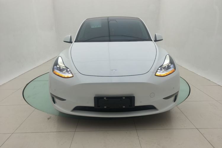Used Tesla Model Y 2021 Long-Range All-Wheel-Drive Version 3D7 Front