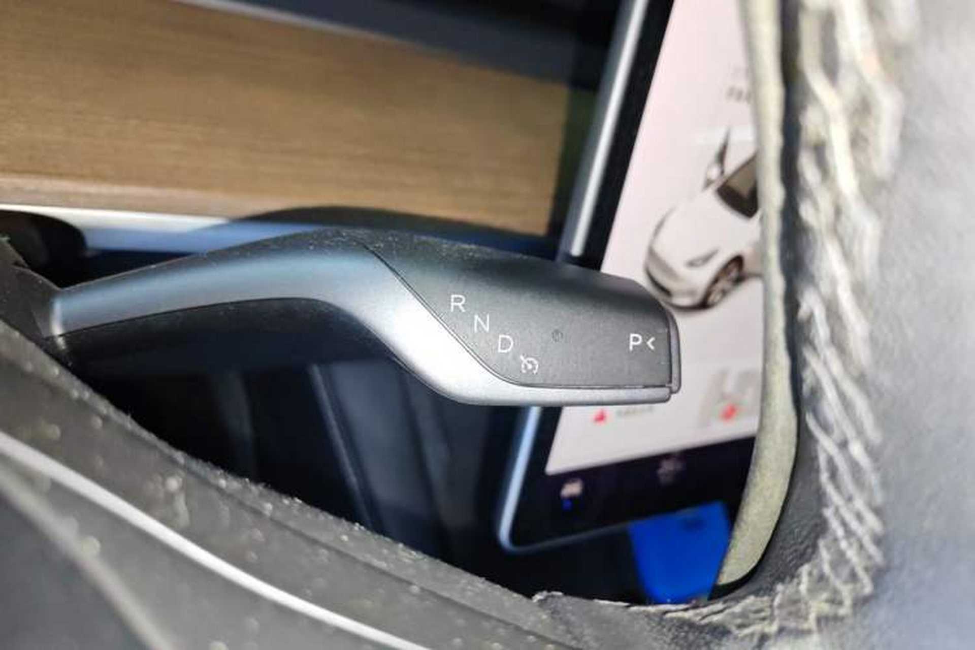 Used Tesla Model Y 2021 Long-Range All-Wheel-Drive Version Gear Lever
