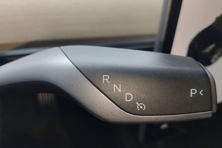 Used Tesla Model Y 2021 Standard Range Rear-Wheel Drive Version Gear Lever
