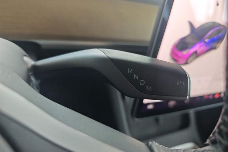 Used Tesla Model Y 2021 Standard Range Rear-Wheel Drive Version Gear Lever