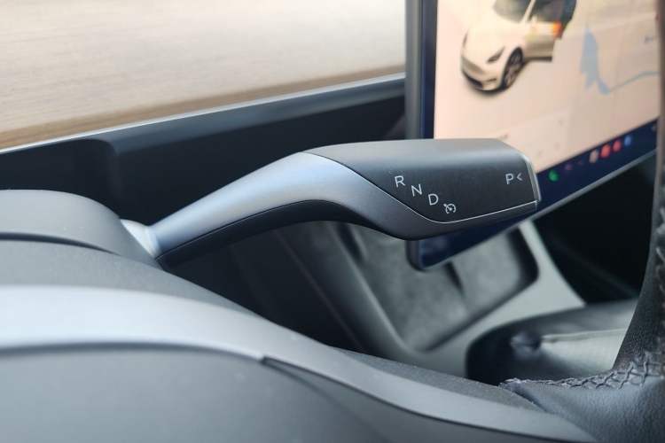 Used Tesla Model Y 2021 Standard Range Rear-Wheel Drive Version Gear Lever