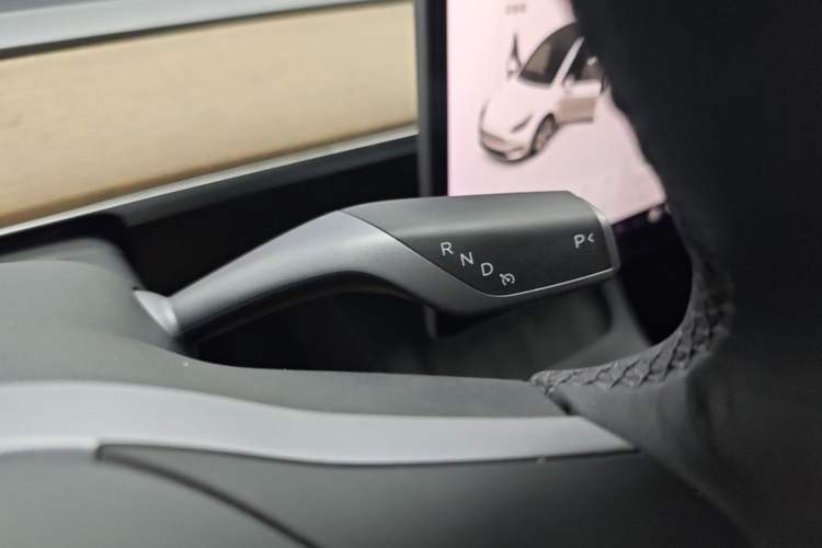 Used Tesla Model Y 2021 Long-Range All-Wheel-Drive Version Gear Lever