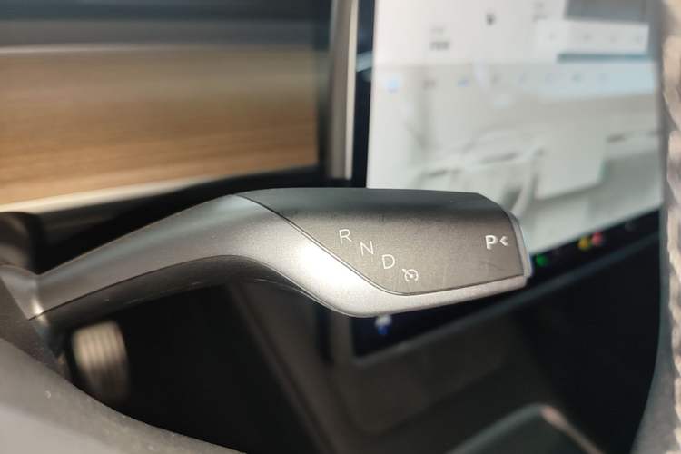 Used Tesla Model Y 2021 Standard Range Rear-Wheel Drive Version Gear Lever