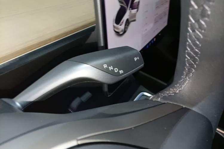 Used Tesla Model Y 2021 Standard Range Rear-Wheel Drive Version Gear Lever