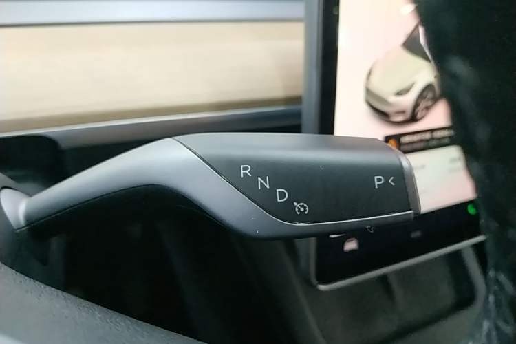 Used Tesla Model Y 2021 Standard Range Rear-Wheel Drive Version Gear Lever