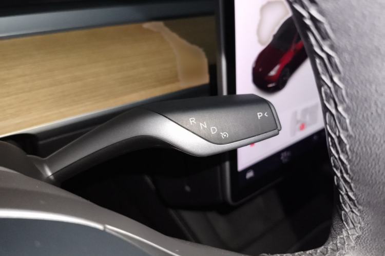 Used Tesla Model Y 2021 Long-Range All-Wheel-Drive Version 3D7 Gear Lever