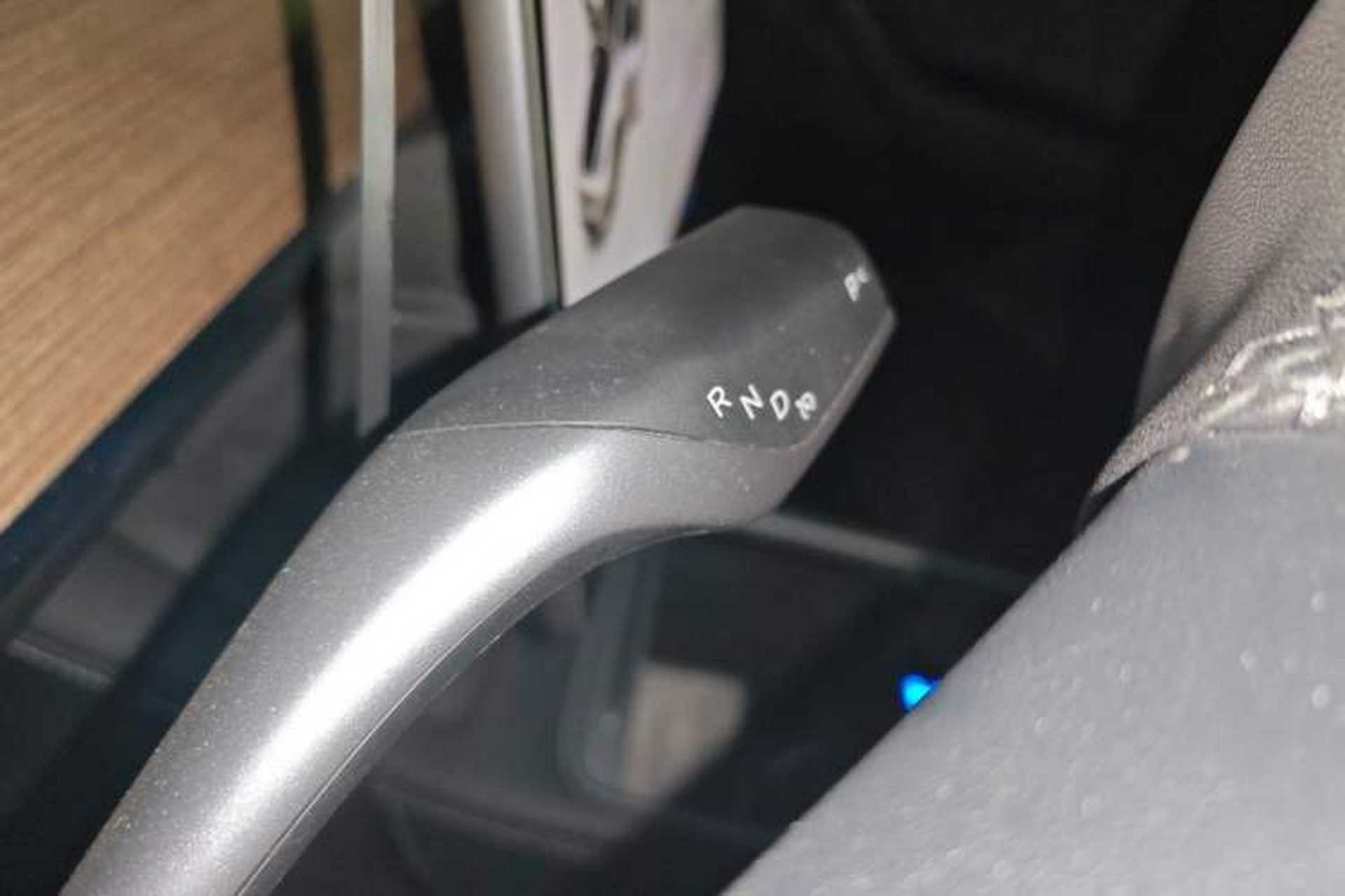 Used Tesla Model Y 2021 Standard Range Rear-Wheel Drive Version Gear Lever
