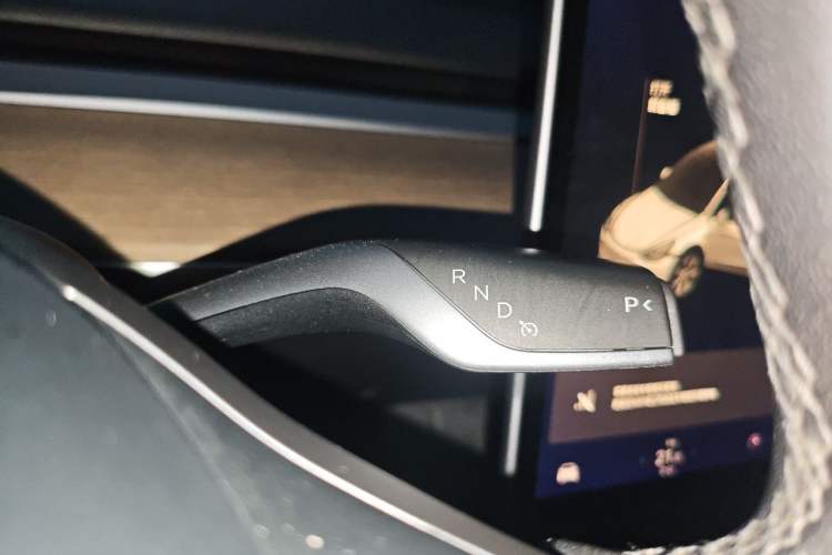 Used Tesla Model Y 2021 Long-Range All-Wheel-Drive Version Gear Lever